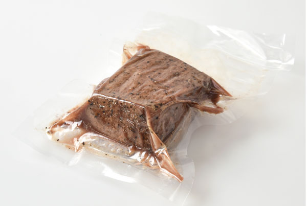 12月のおすすめ商品：米沢牛ローストビーフ　パッケージ写真